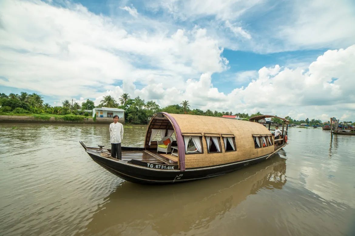 A sampan boat